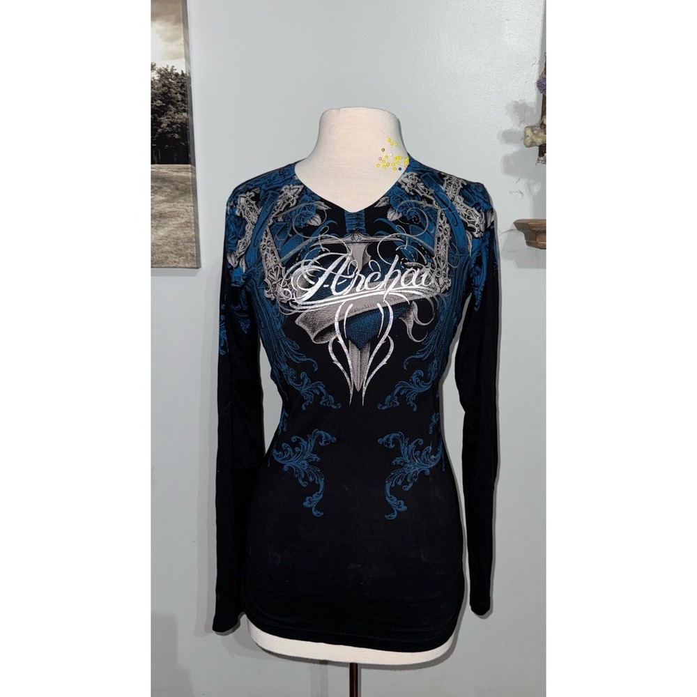 Archaic flourish black sword banner‎ wings long sleeve women's shirt large